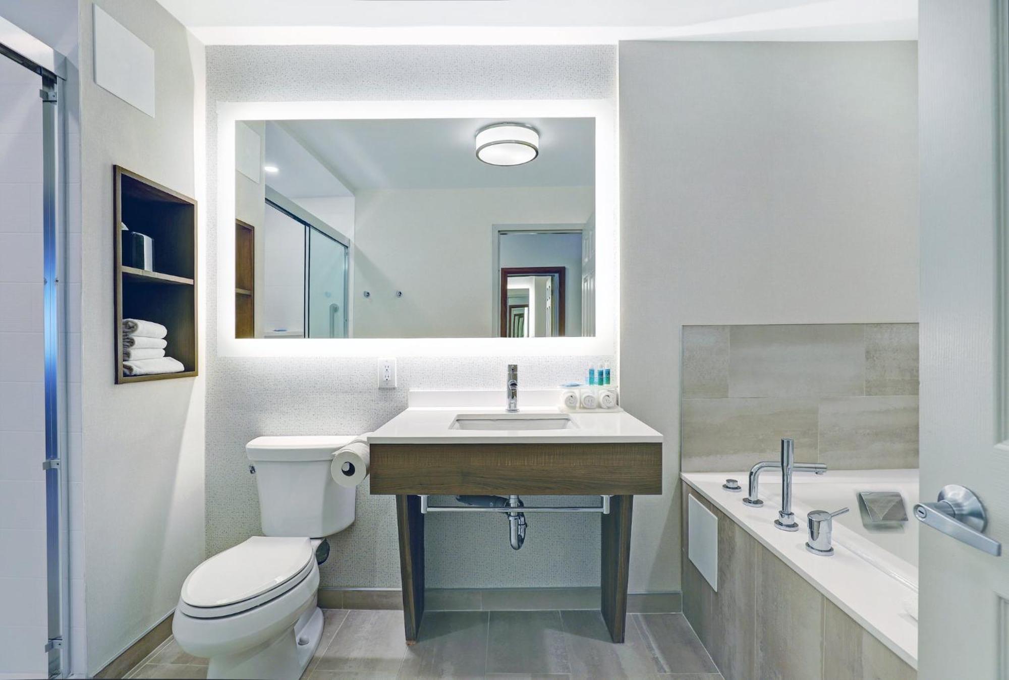 Holiday Inn Express Whitby Oshawa By Ihg Luaran gambar