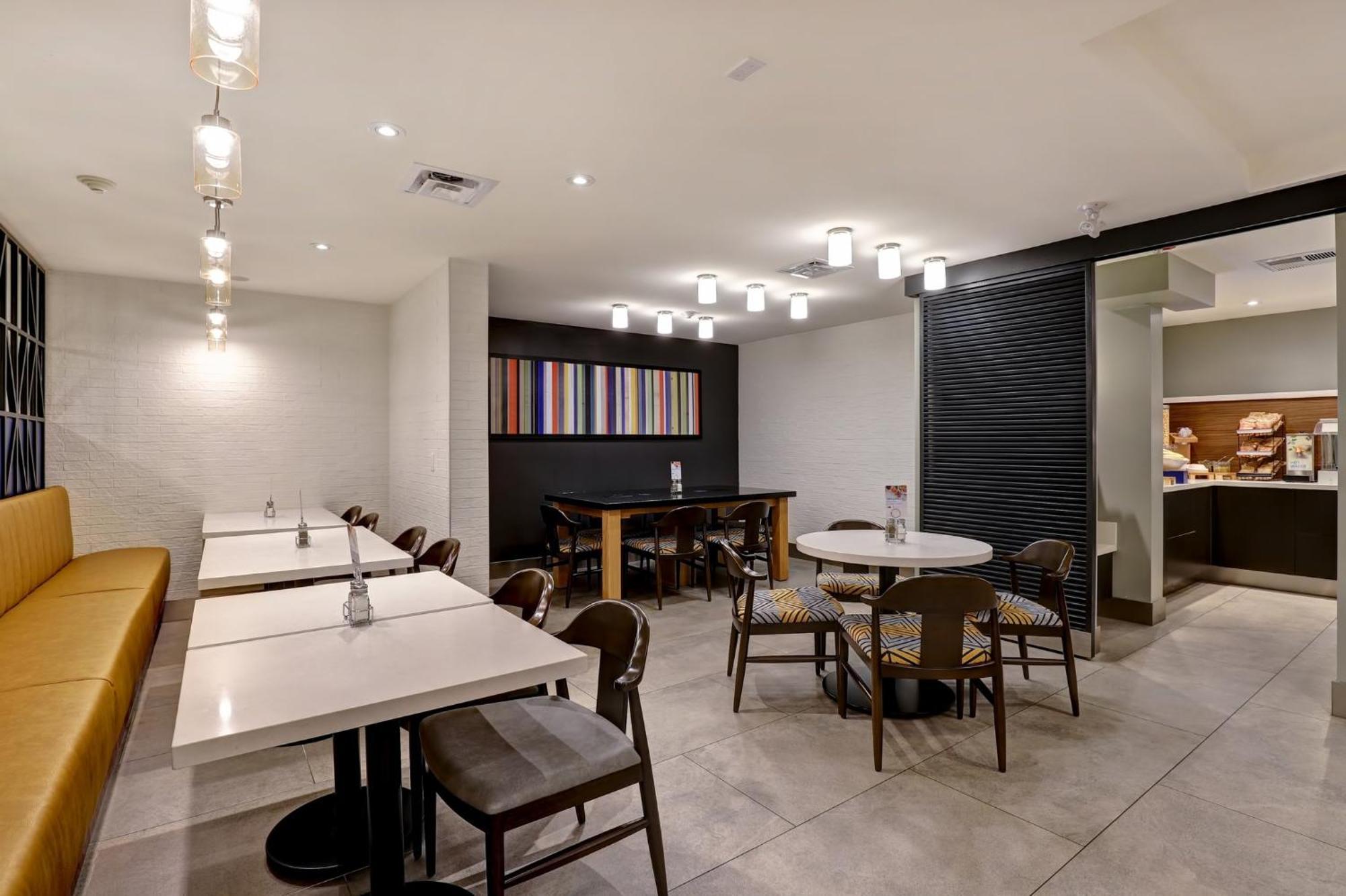 Holiday Inn Express Whitby Oshawa By Ihg Luaran gambar