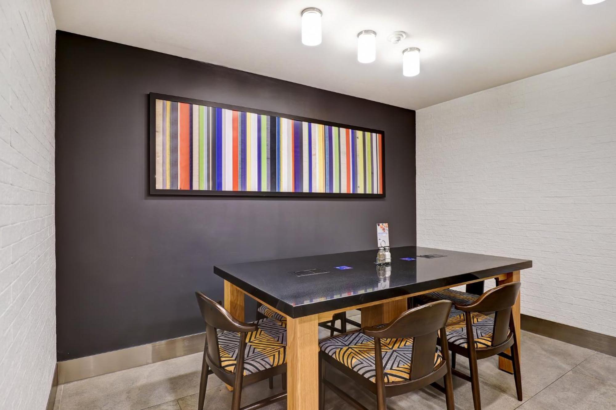 Holiday Inn Express Whitby Oshawa By Ihg Luaran gambar