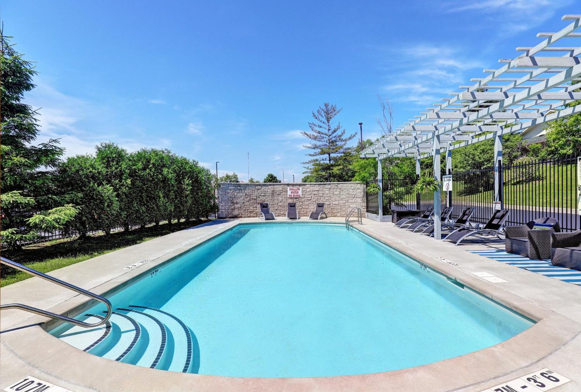 Holiday Inn Express Whitby Oshawa By Ihg Luaran gambar