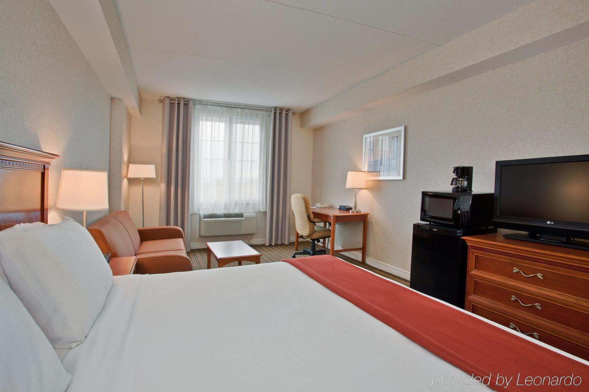 Holiday Inn Express Whitby Oshawa By Ihg Bilik gambar